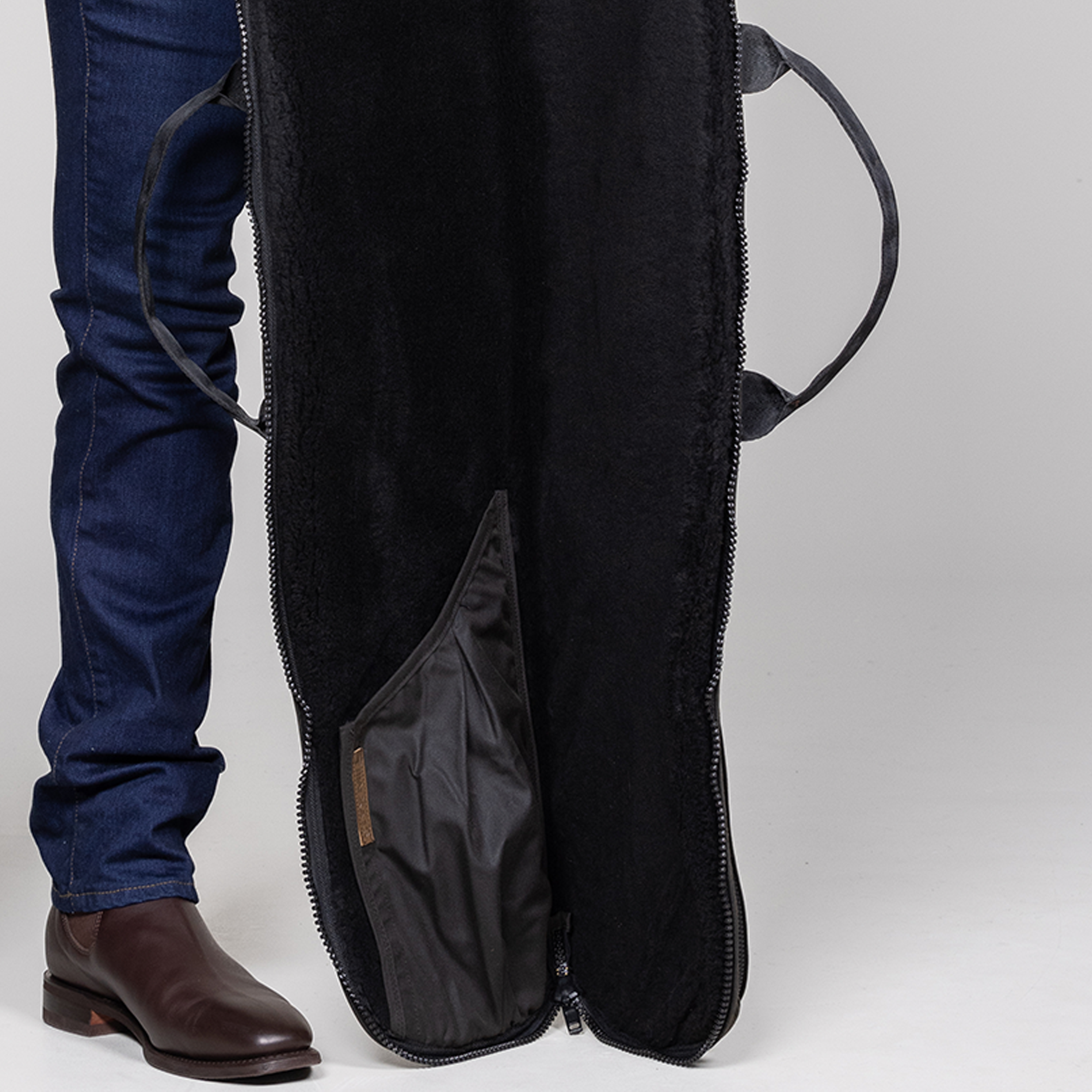Oilskin Multi Pocket Gun Bag